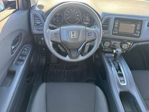 Used 2022 Honda HR-V LX image 15