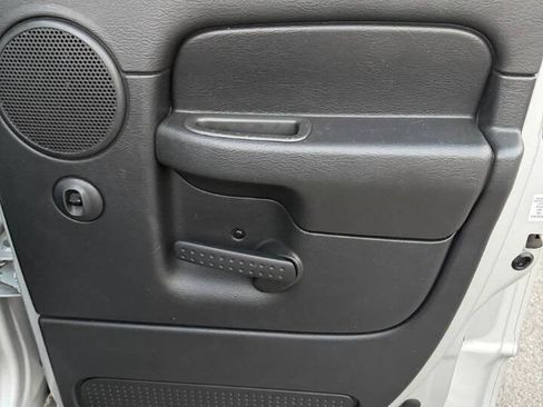 Used 2005 Dodge Ram 1500 Truck SLT RWD image 17