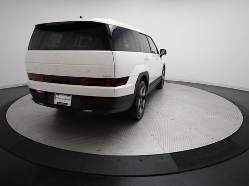 Used 2026 Hyundai Santa Fe SE FWD image 13