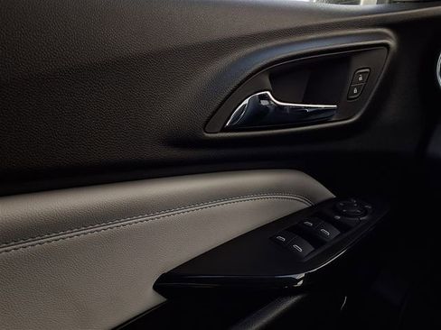 New 2026 Chevrolet Trax LT w/ LT Convenience Package FWD image 16