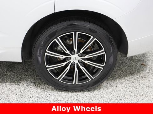 Used 2021 Volvo XC60 T5 Inscription w/ Advanced Package image 10