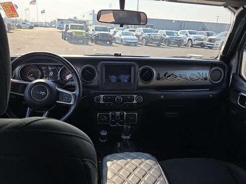 Used 2020 Jeep Gladiator Sport w/ Quick Order Package 24S image 15