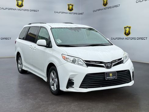Used 2019 Toyota Sienna LE image 7
