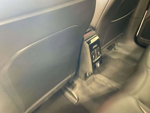 Used 2025 Jeep Compass Latitude image 14