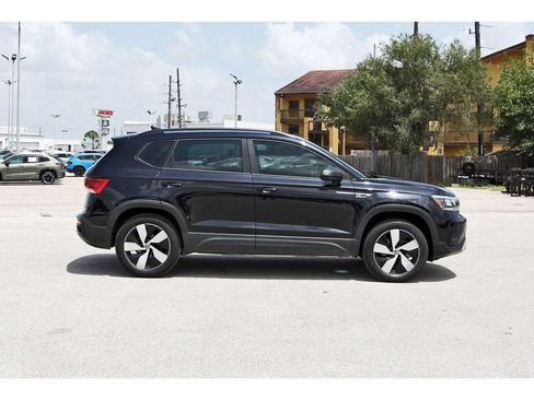 Certified 2024 Volkswagen Taos S AWD/4WD image 2