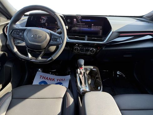 Used 2024 Chevrolet Trax RS w/ Sunroof Package image 10