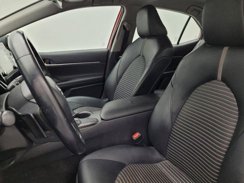 Used 2021 Toyota Camry SE image 17