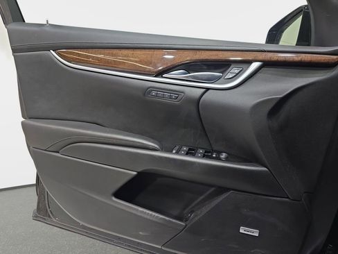 Used 2013 Cadillac XTS Premium AWD/4WD image 27