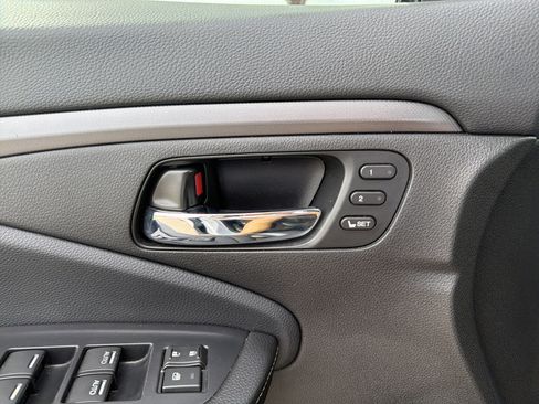 Certified 2024 Honda Ridgeline RTL image 39