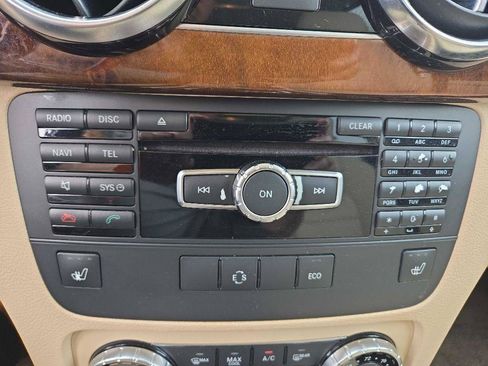 Used 2015 Mercedes-Benz GLK 350 2WD image 17