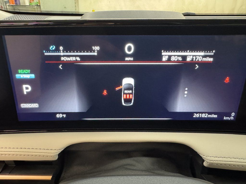 Used 2023 Nissan Ariya FWD image 19