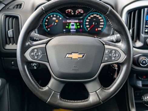 Used 2020 Chevrolet Colorado LT image 15