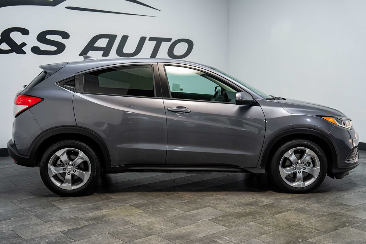 Used 2022 Honda HR-V LX image 8