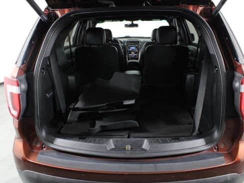 Used 2016 Ford Explorer Sport w/ Equipment Group 401A AWD/4WD image 16