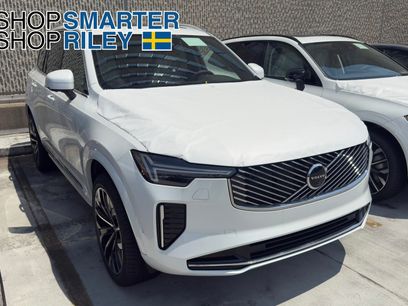 New 2026 Volvo XC90 B6 Plus w/ Protection Package Premier