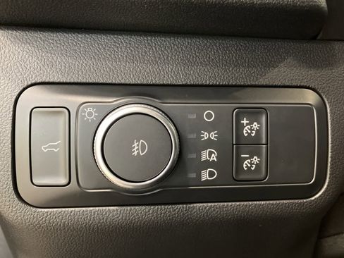 Used 2020 Ford Escape SEL image 15