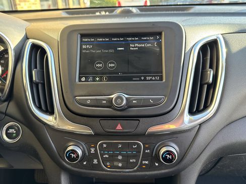 Used 2019 Chevrolet Equinox LT AWD/4WD image 16