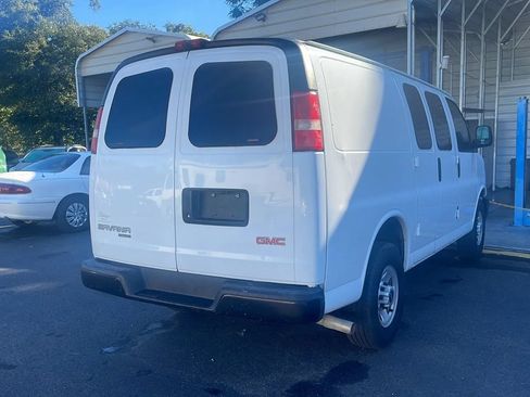 Used 2015 GMC Savana 2500 RWD image 7