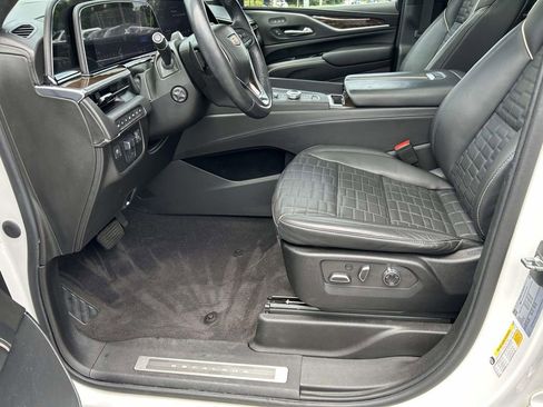 Used 2023 Cadillac Escalade ESV Sport Platinum w/ LPO, ONYX Package AWD/4WD image 23