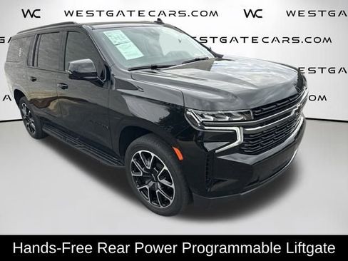 Used 2022 Chevrolet Suburban RST w/ Luxury Package image 25