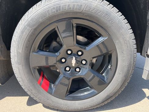 Used 2018 Chevrolet Silverado 1500 LTZ Z71 w/ Redline Edition AWD/4WD image 8