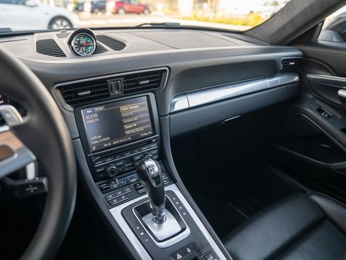 Used 2013 Porsche 911 Carrera S image 16