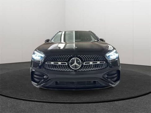 Certified 2025 Mercedes-Benz GLA 250 4MATIC image 2