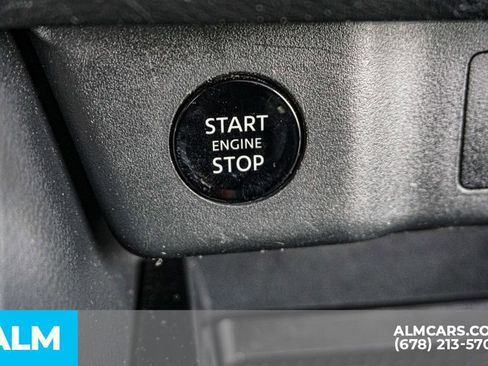 Used 2025 Nissan Rogue SV image 44