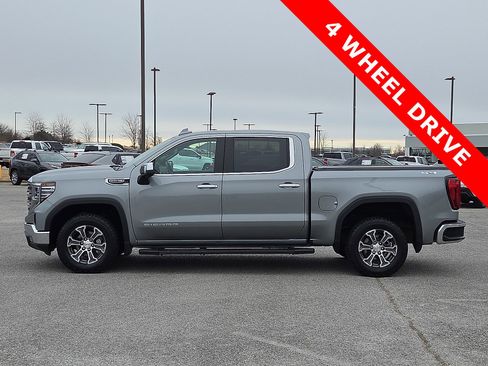Used 2023 GMC Sierra 1500 SLT w/ SLT Convenience Package image 3