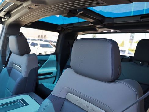 New 2025 GMC Hummer EV 3X w/ Battery Pack, 24 Module Pack image 18