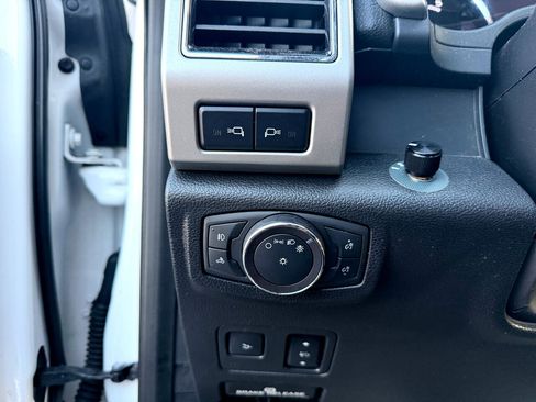 Used 2019 Ford F250 Lariat w/ Lariat Ultimate Package image 22