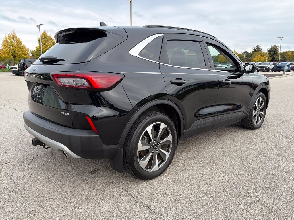 Used 2024 Ford Escape Platinum w/ Class II Trailer Tow Package AWD/4WD image 7