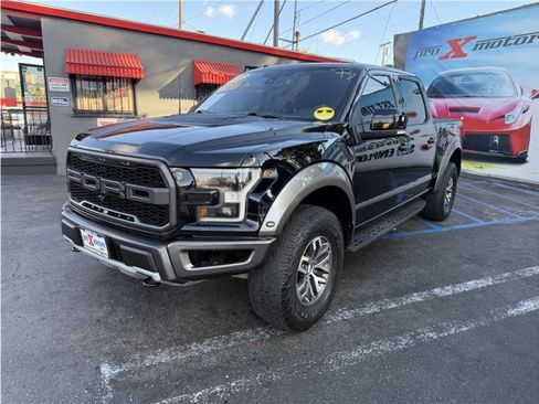 Used 2017 Ford F150 Raptor w/ Equipment Group 802A Luxury image 3