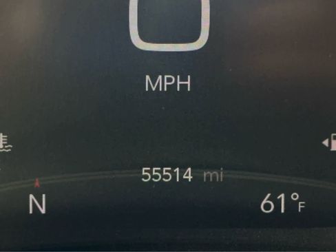 Used 2023 Chrysler Pacifica Touring-L FWD image 33