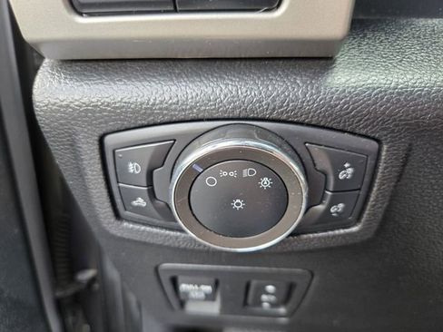 Used 2020 Ford F150 Lariat w/ Equipment Group 502A Luxury AWD/4WD image 33