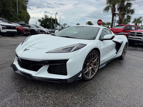 New 2025 Chevrolet Corvette Z06 w/ Z07 Performance Package RWD image 4