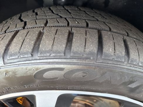 Used 2021 Polestar Polestar 2 w/ Performance Package image 10