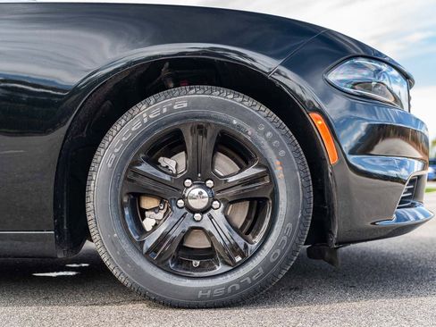 Used 2023 Dodge Charger SXT image 9