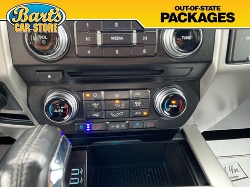 Used 2018 Ford F150 Lariat w/ Equipment Group 502A Luxury AWD/4WD image 30