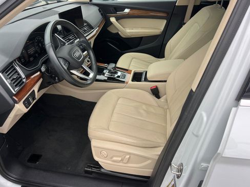 Used 2022 Audi Q5 2.0T Premium Plus w/ Premium Plus Package image 9