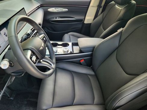 Used 2026 Genesis GV70 2.5T AWD/4WD image 9
