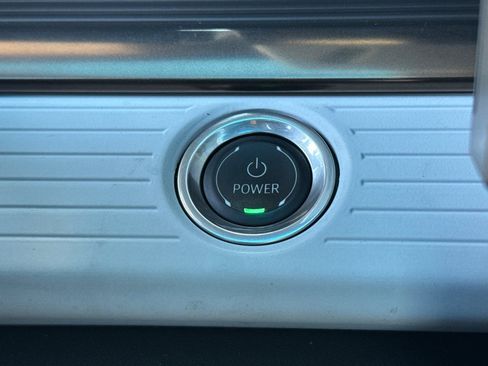 Used 2025 GMC Hummer EV 3X w/ LPO, Dark Essentials Package image 31