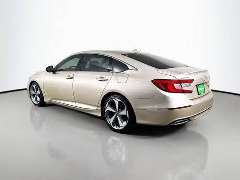 Used 2019 Honda Accord Touring image 6