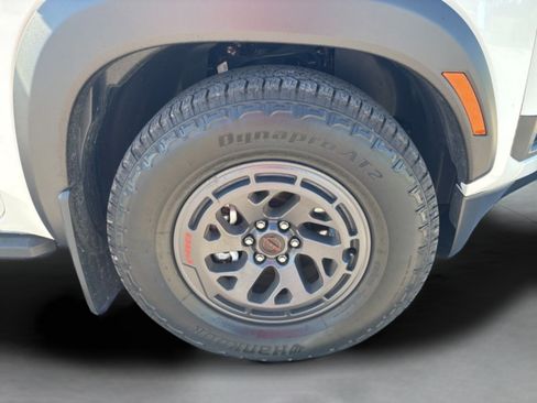 Used 2026 Nissan Frontier Pro-X w/ Pro-X Convenience Package RWD image 51