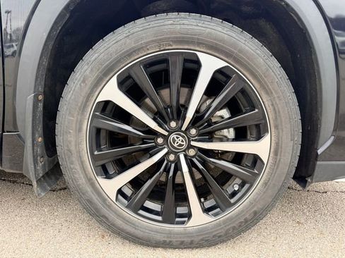 Used 2022 Toyota Highlander XSE image 12