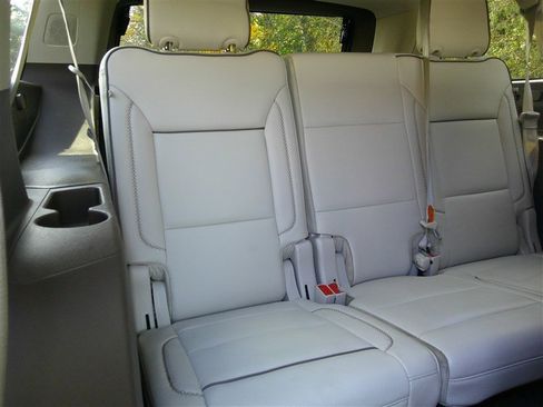 Used 2022 GMC Yukon XL Denali image 22