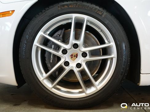 Used 2014 Porsche Panamera 4 image 10