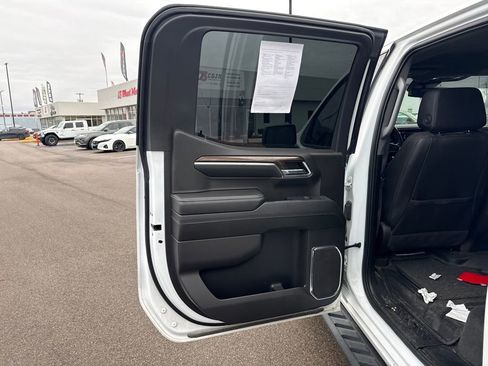 Used 2024 Chevrolet Silverado 1500 LT Trail Boss w/ LT Trail Boss Premium Package image 18