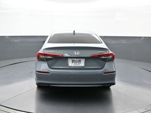 Certified 2022 Honda Civic Touring image 7