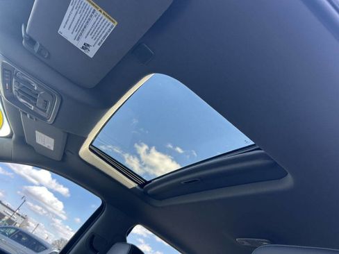 Used 2021 GMC Sierra 1500 SLT w/ SLT Premium Plus Package image 21